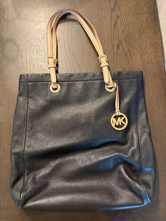 Michael Kors Handbags - Black Leather Michael Kors Tote